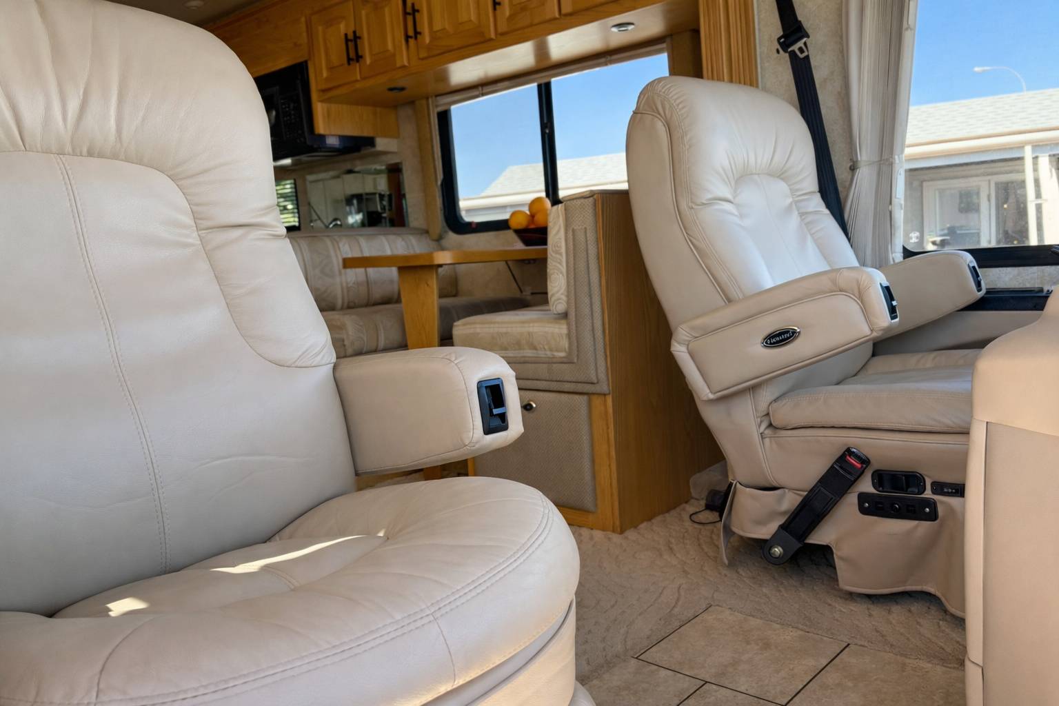 Captain's chairs